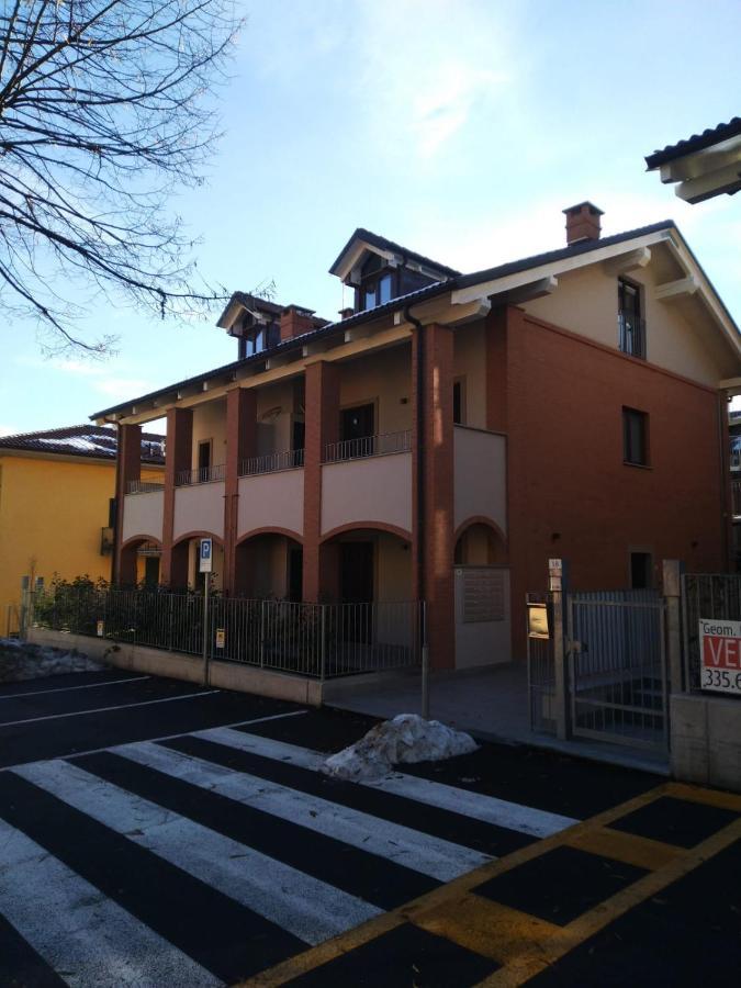 Appartamento Residenza Lavinia Monforte D'Alba Luaran gambar