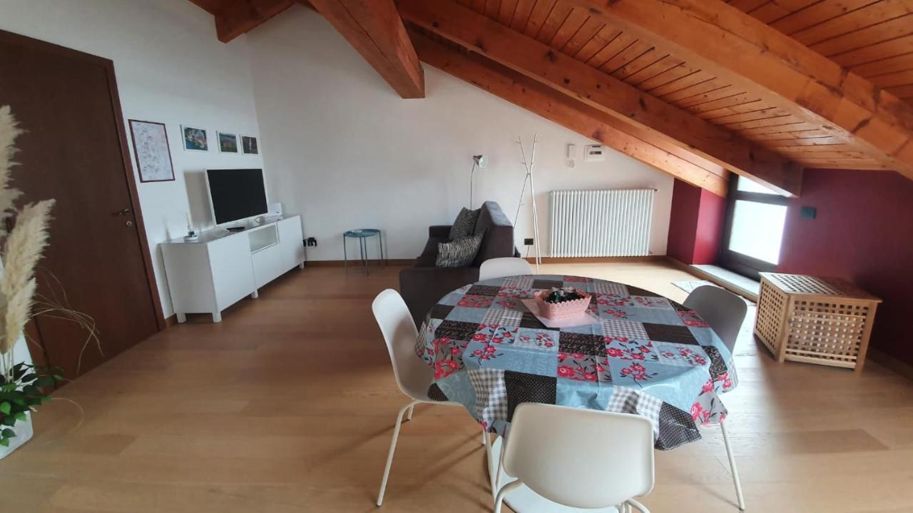 Appartamento Residenza Lavinia Monforte D'Alba Luaran gambar